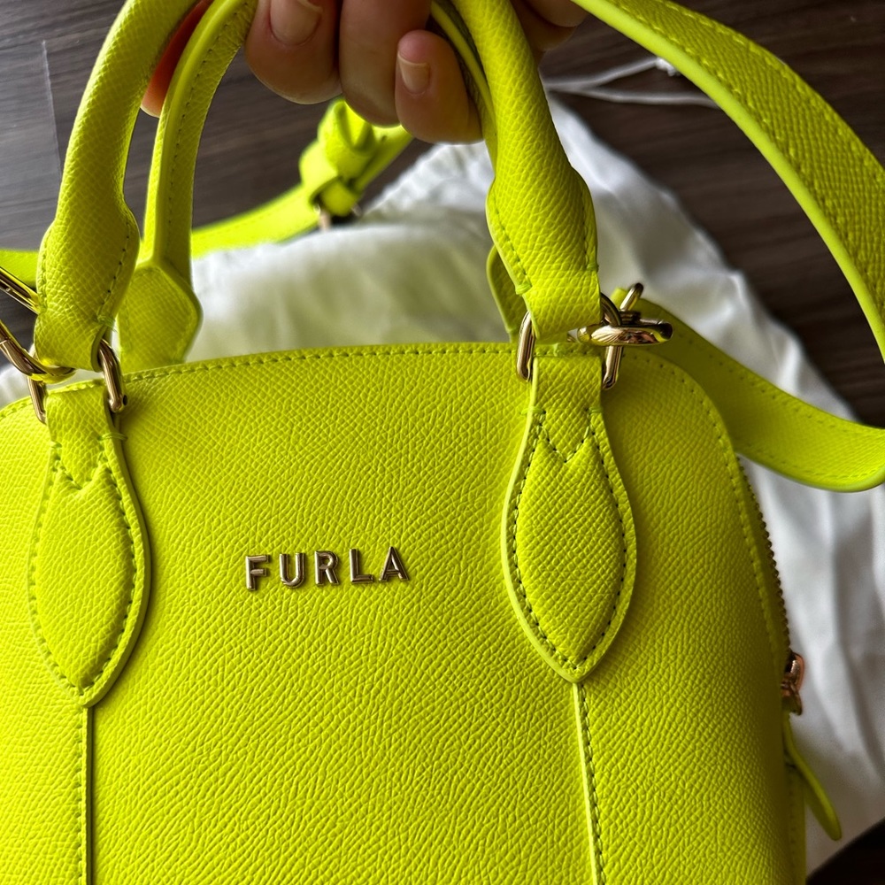 FurlaNeon yellow